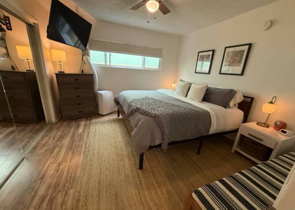 $3,200 / 1br - 900ft2 - Furnished Vintage Apartment, Venice Beach (Venice)