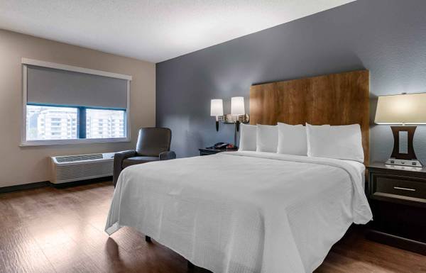 $110 for a 1-bedroom - From $110/night or $630/wk at Los Angeles and Surrounding Areas (Glendale, Burbank, Long Beach, Brea, Carson Torrance)