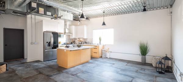 $2,695 / 2br - Convenient designated parking, Concrete Tile Floors, 2/BD (605 S Pacific Ave, San Pedro, CA)
