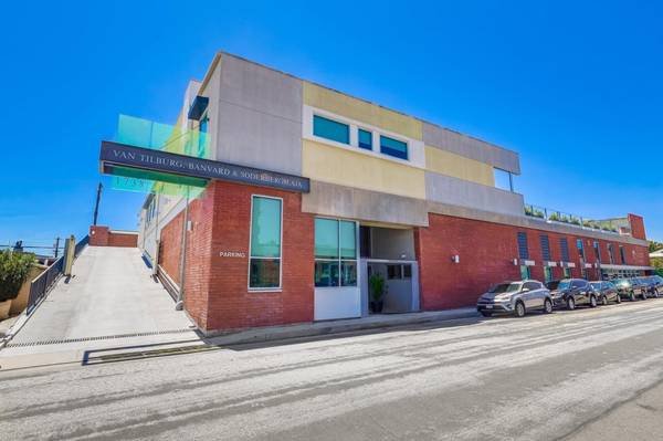 $850 / 90ft² - Your Ideal Office Suite – Call Today! (Santa Monica - Brentwood - Marina del Rey - Venice)