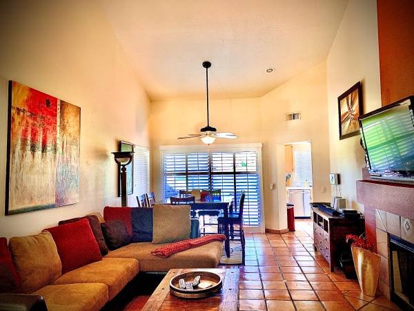 $99 - 2 Bedroom, 1100 sq ft - Enjoy Some Relaxation on the Golf Course in December! $99 Per Night (Palm Desert Resort, California)