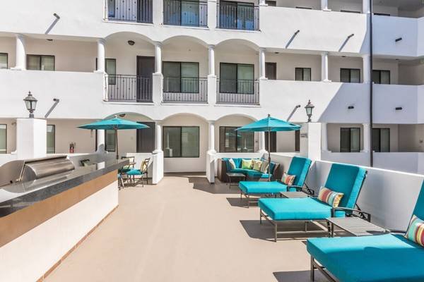 $3,948 / 2br - 1350ft2 - Fabulous 2-Bedroom 2-Bath Condo in CENTRAL Sherman Oaks- Pet Friendly! (Sherman Oaks)